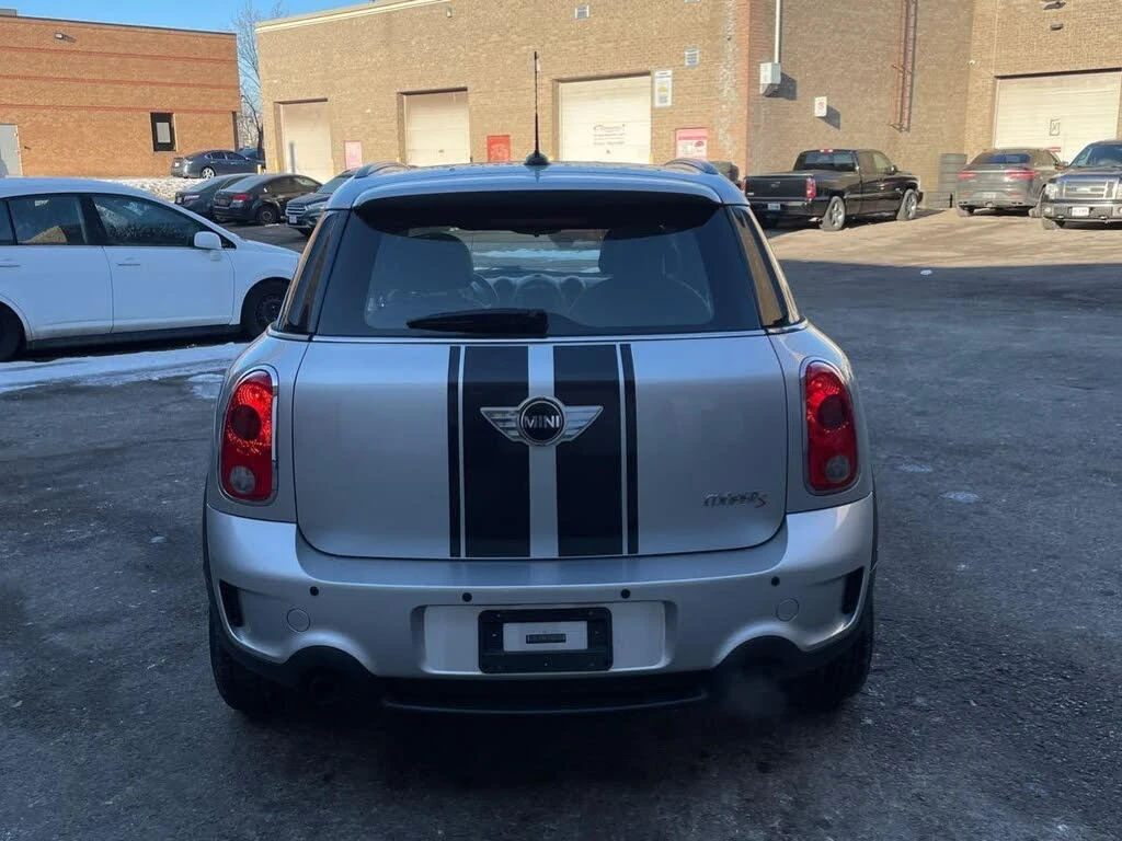 Mini Countryman * S* AWD* ПАНО* KEYLESS* Camera* ПОДГРЕВ* , снимка 4 - Автомобили и джипове - 55606300