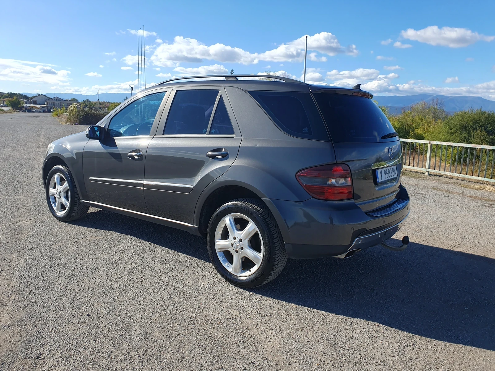 Mercedes-Benz ML 320, снимка 3 - Автомобили и джипове - 56194980