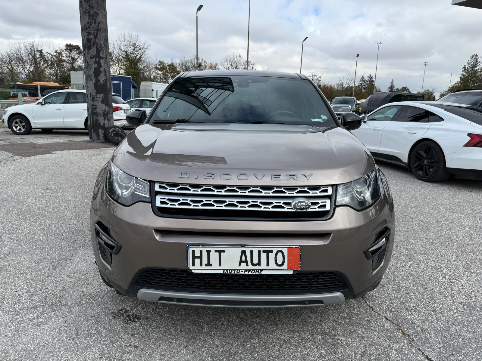 Land Rover Discovery Sport 2.0D 4х4 180кс, снимка 2 - Автомобили и джипове - 56705375