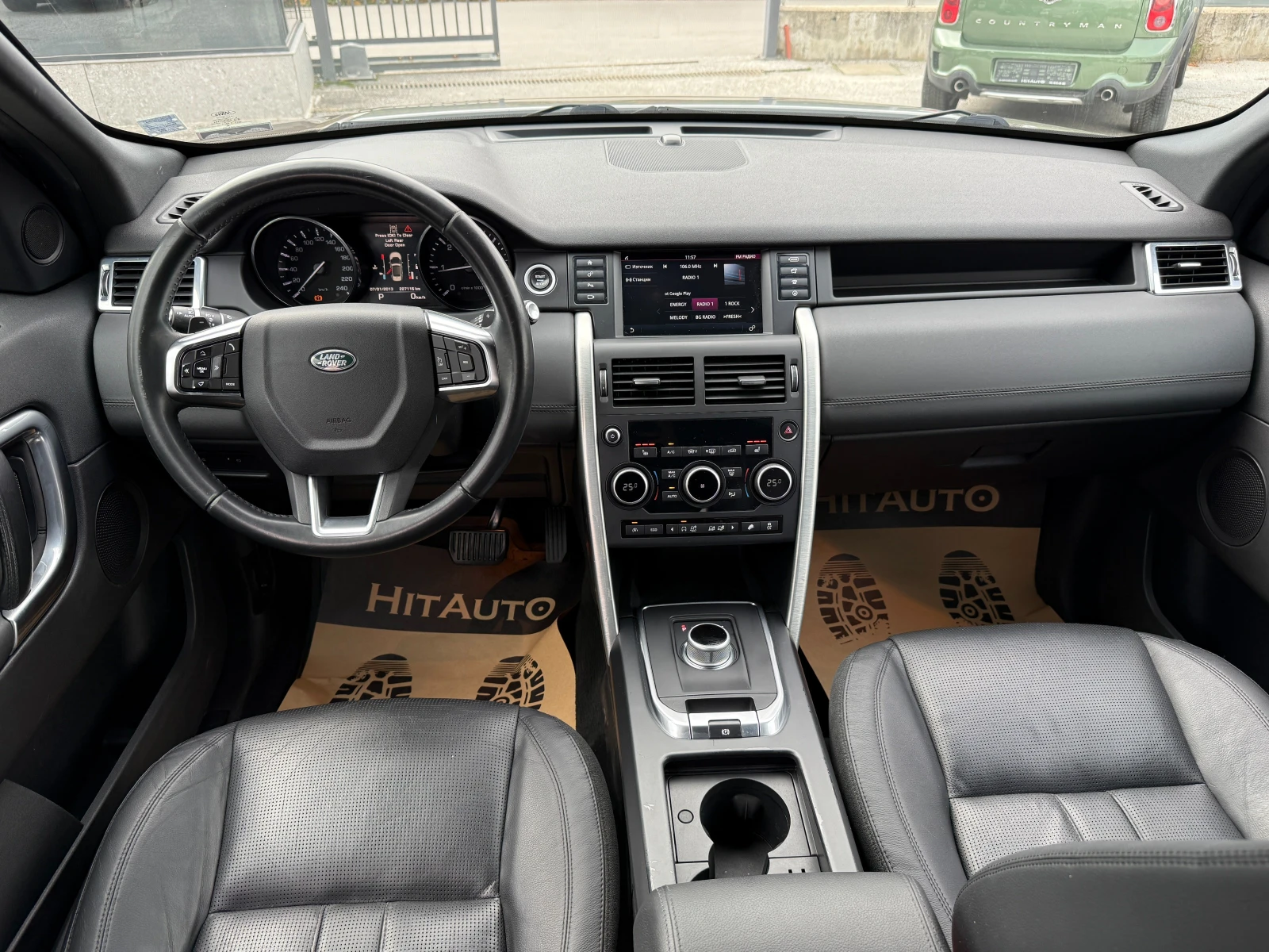Land Rover Discovery Sport 2.0D 4х4 180кс, снимка 14 - Автомобили и джипове - 56705375