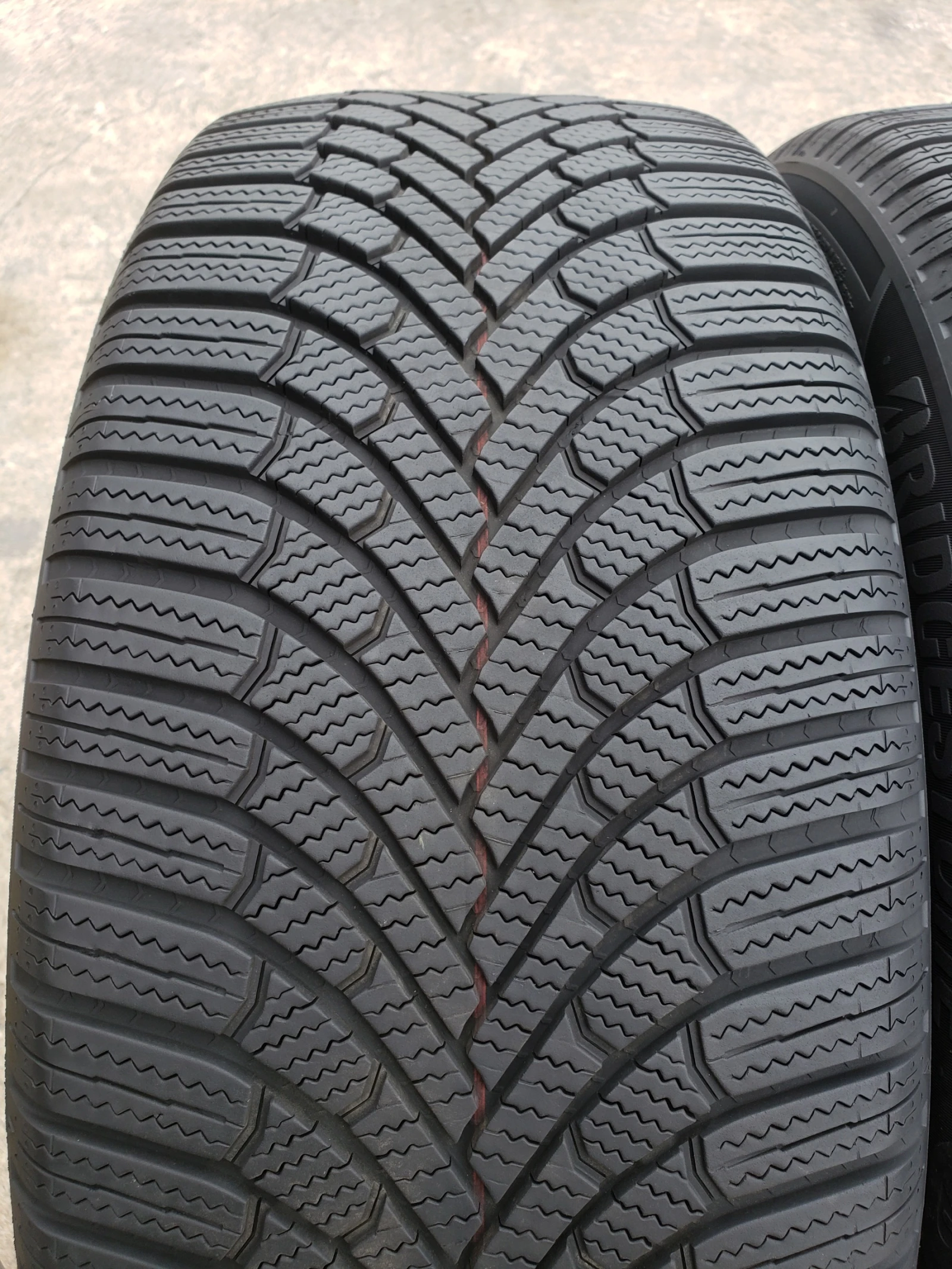 Гуми Зимни 245/45R20