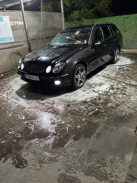 Mercedes-Benz E 320, снимка 2