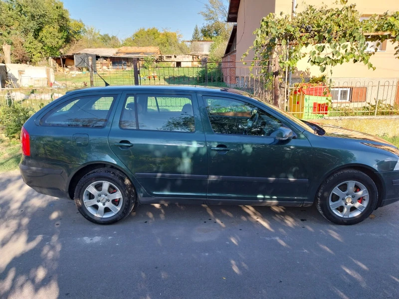 Skoda Octavia 1.8 тфси, снимка 3 - Автомобили и джипове - 47236414