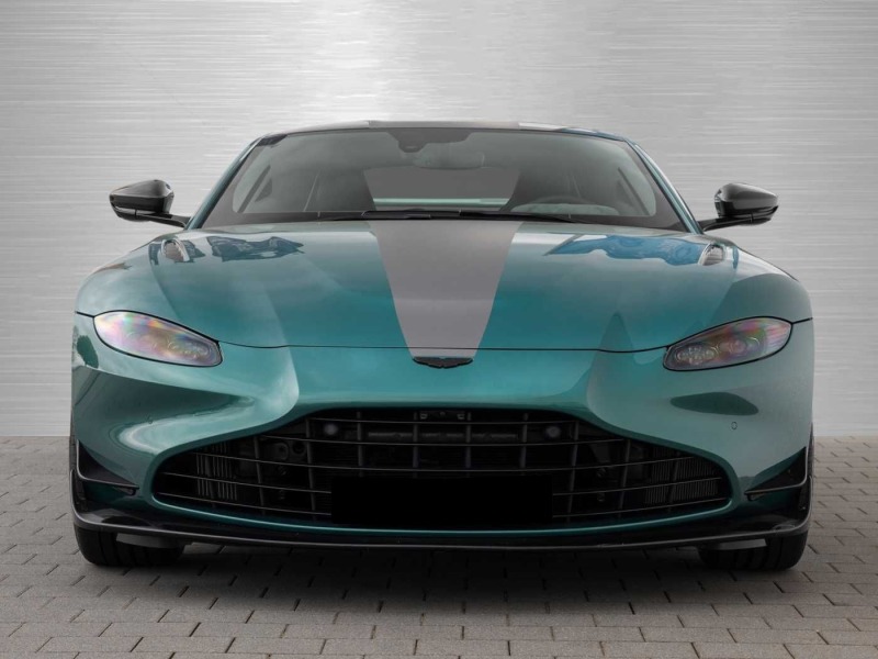 Aston martin V8 Vantage = F1 Edition= Dark Chrome Jewellery Гаранция, снимка 1 - Автомобили и джипове - 46139999
