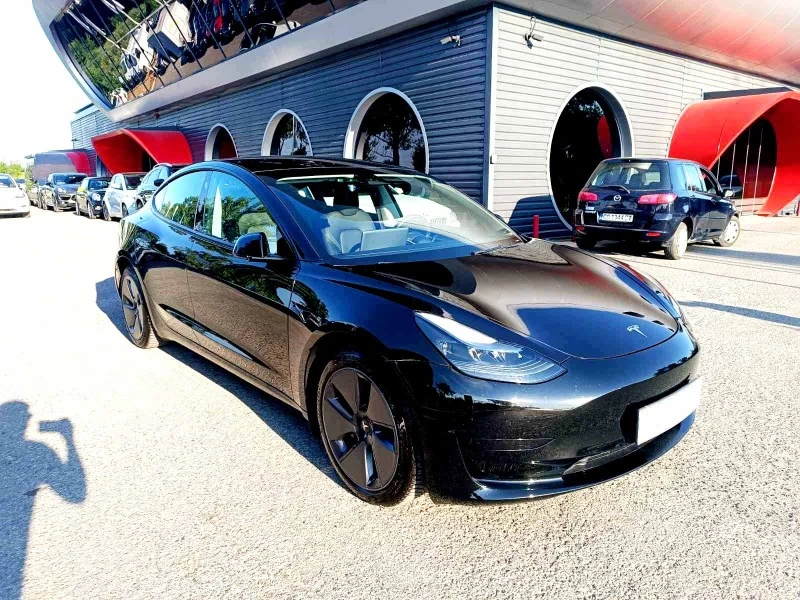 Tesla Model 3 Standart Range Facelift , снимка 1 - Автомобили и джипове - 46432531