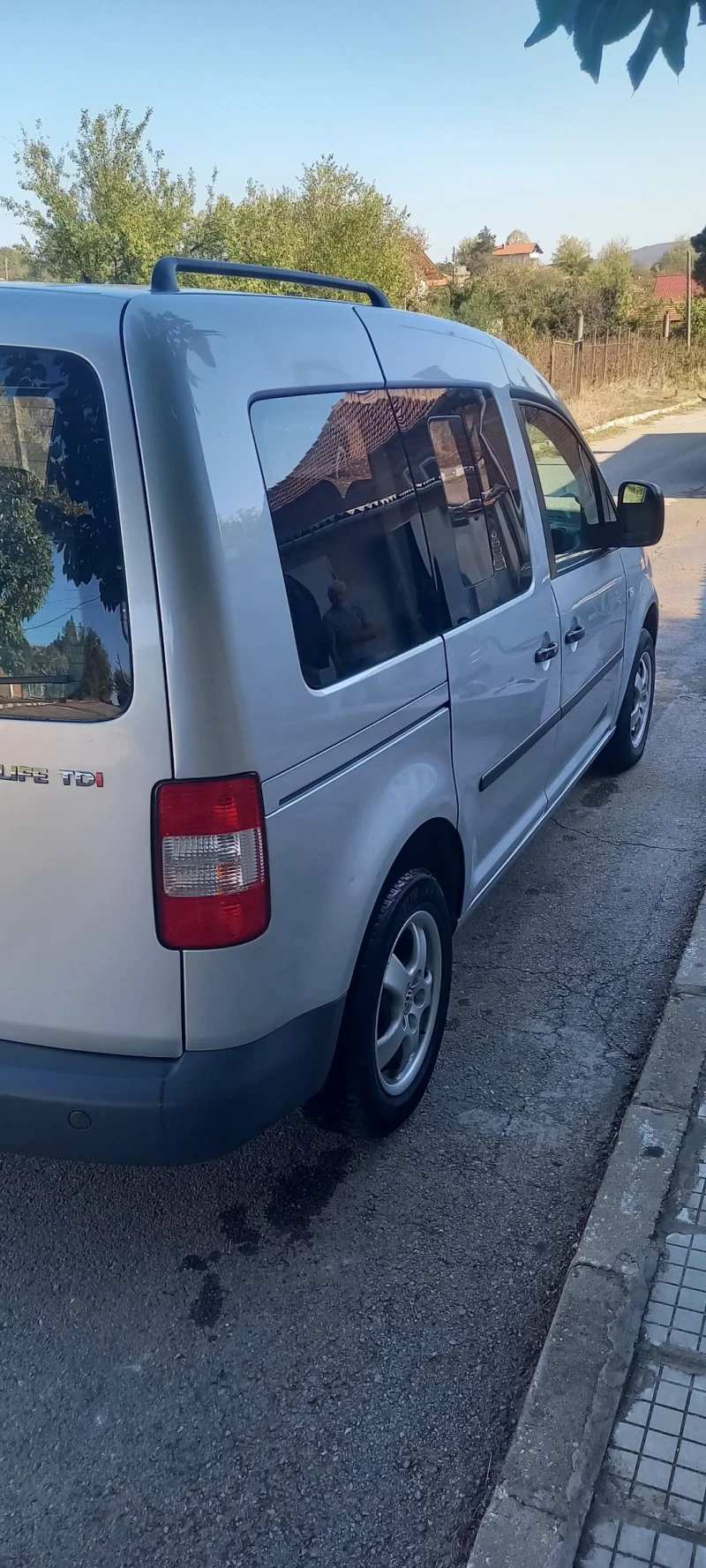 VW Caddy Life, снимка 14 - Автомобили и джипове - 47744177