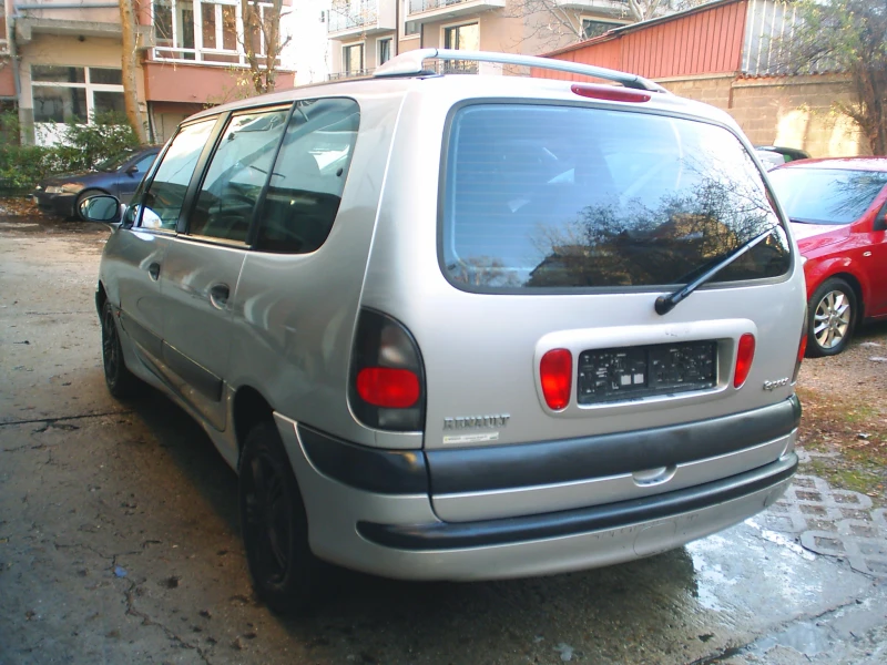 Renault Espace 2.2 DT 113k.c., снимка 6 - Автомобили и джипове - 48090609