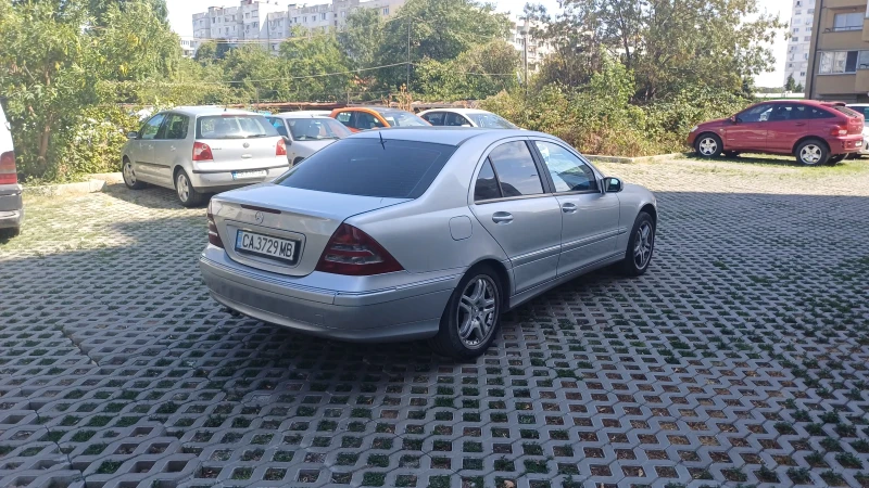 Mercedes-Benz C 220 CDI, снимка 8 - Автомобили и джипове - 48195893