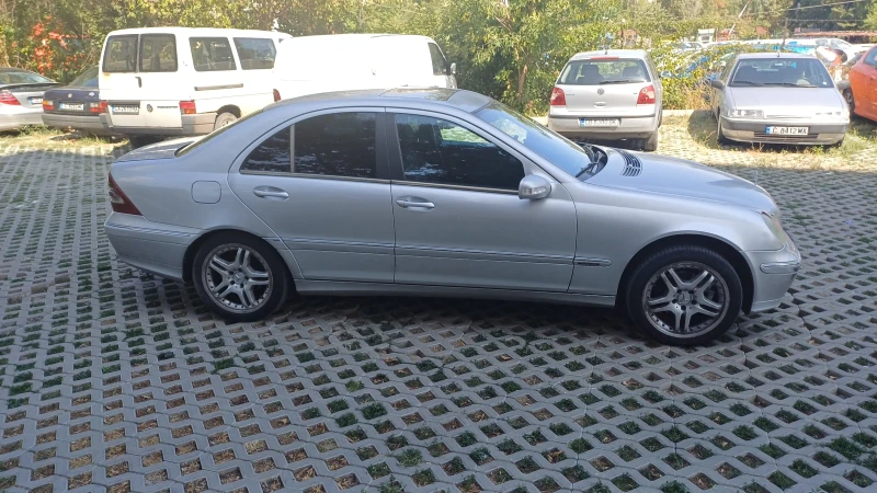 Mercedes-Benz C 220 CDI, снимка 4 - Автомобили и джипове - 48195893