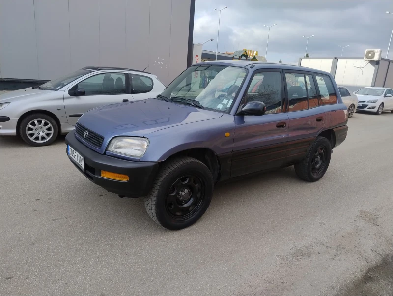 Toyota Rav4 2.0газ клима , снимка 1 - Автомобили и джипове - 48716542