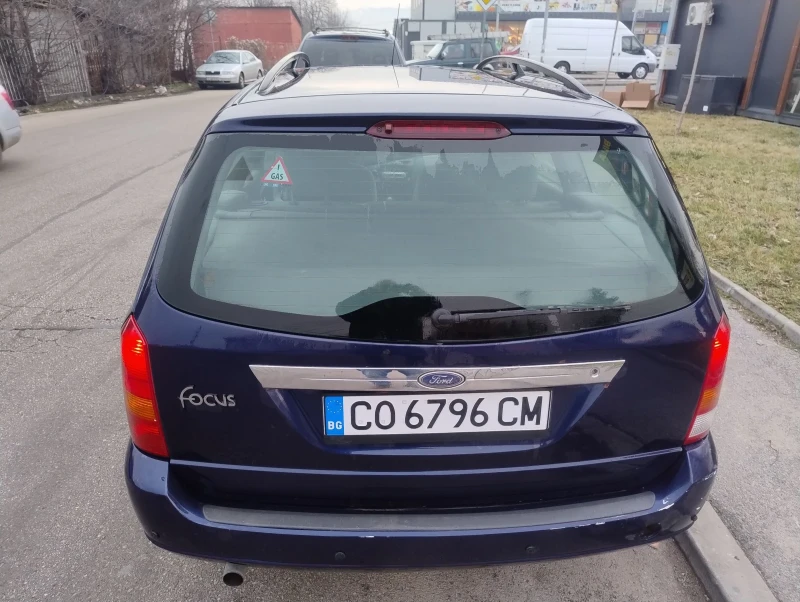 Ford Focus 1.8газ клима, снимка 7 - Автомобили и джипове - 48716542