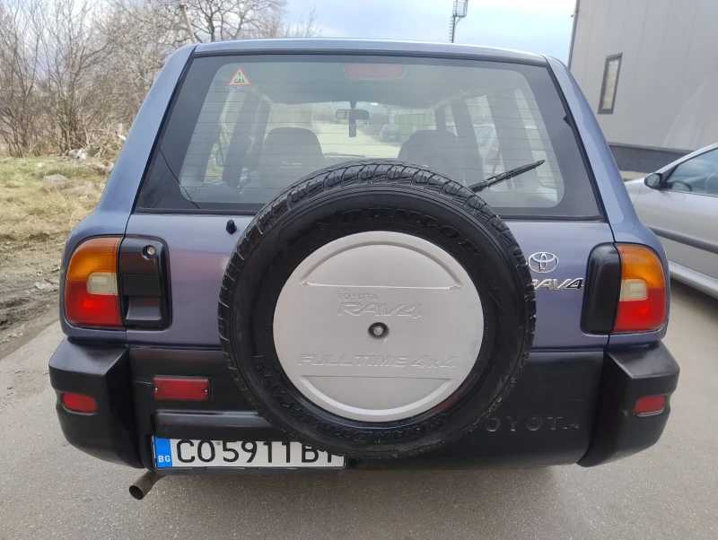 Toyota Rav4 2.0газ клима , снимка 8 - Автомобили и джипове - 48716542