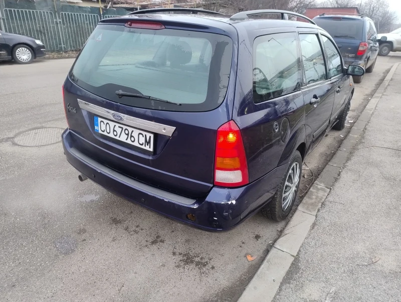 Ford Focus 1.8газ клима, снимка 4 - Автомобили и джипове - 48716542