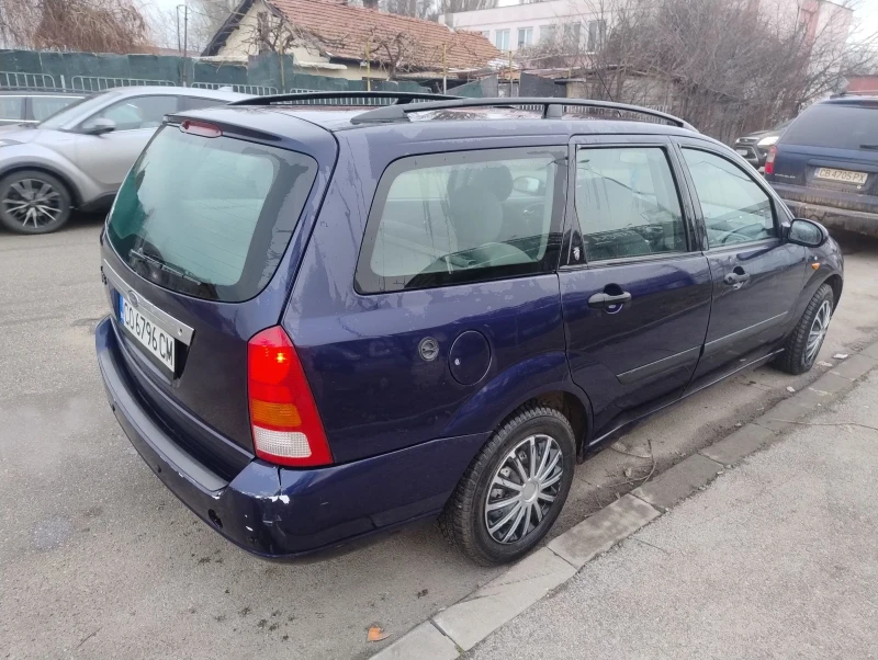 Ford Focus 1.8газ клима, снимка 10 - Автомобили и джипове - 48716542