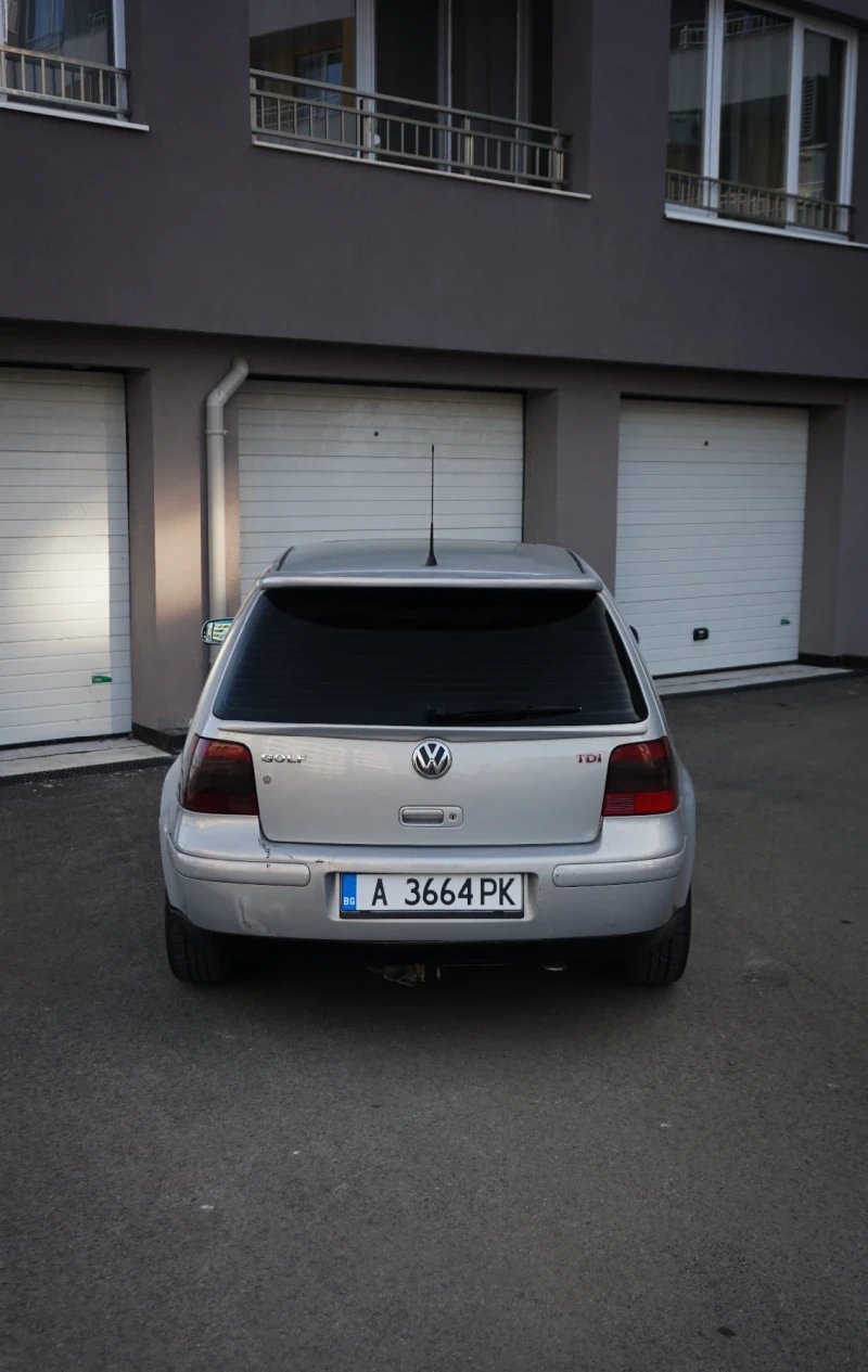 VW Golf, снимка 3 - Автомобили и джипове - 49134016