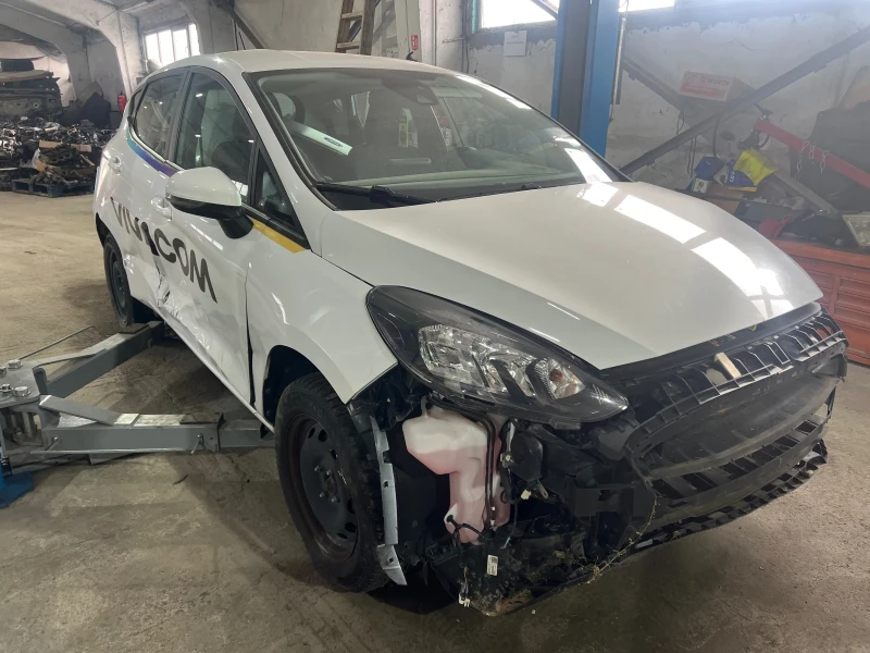 Ford Fiesta 1.1i, снимка 4 - Автомобили и джипове - 50487856