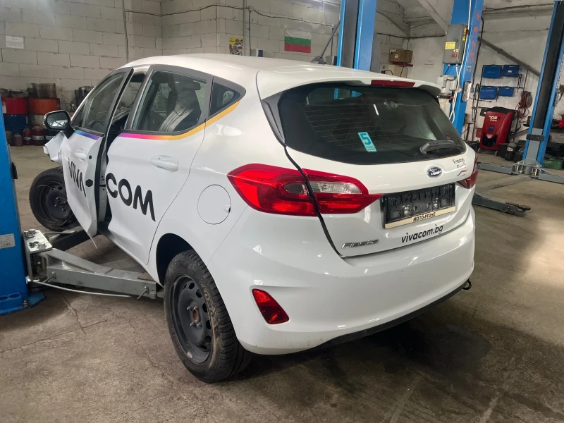 Ford Fiesta 1.1i, снимка 2 - Автомобили и джипове - 50487856