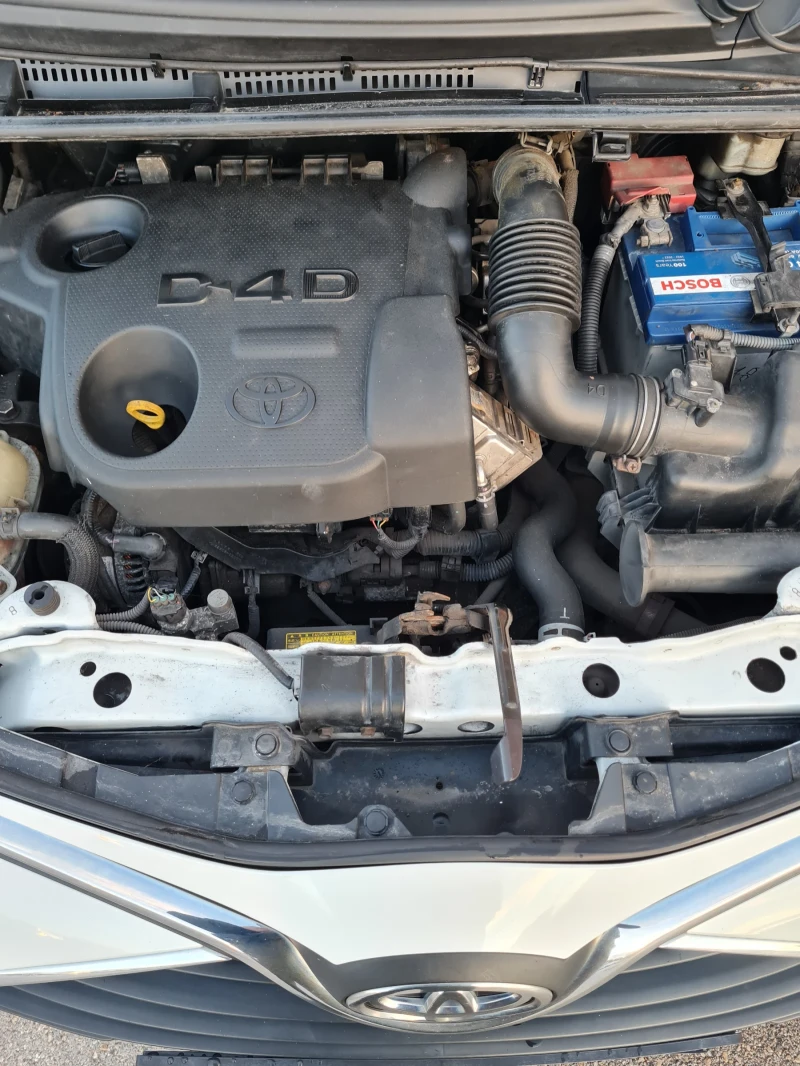 Toyota Yaris 1.4 D4D 90к.с. 2015г., снимка 12 - Автомобили и джипове - 52202744