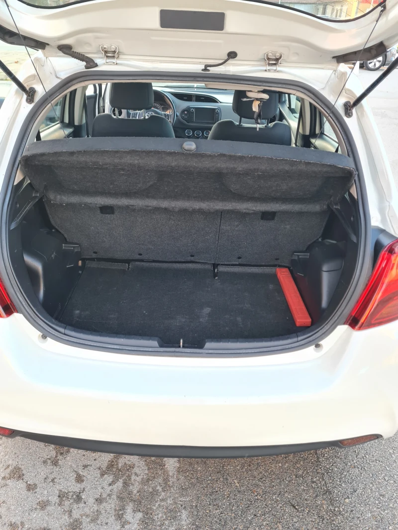 Toyota Yaris 1.4 D4D 90к.с. 2015г., снимка 7 - Автомобили и джипове - 52202744