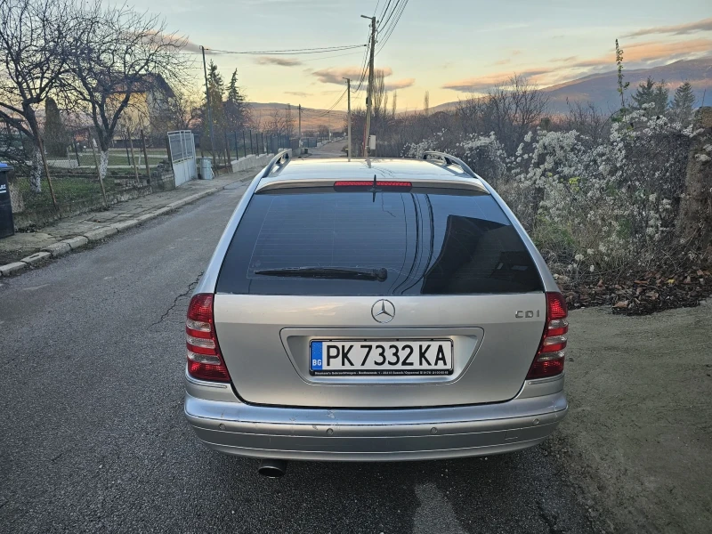 Mercedes-Benz C 200, снимка 7 - Автомобили и джипове - 52616901