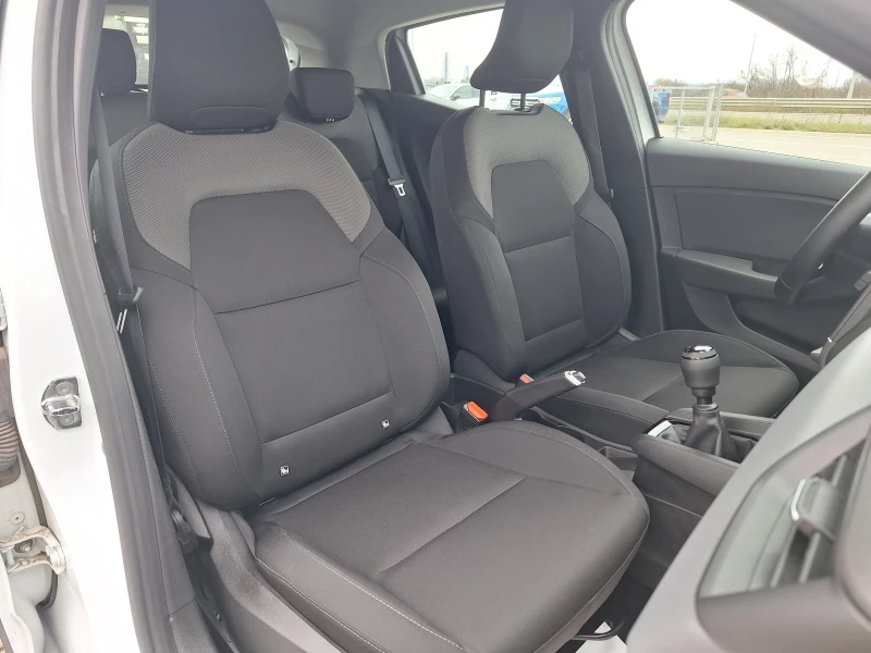 Renault Clio TCe 91к.с., снимка 13 - Автомобили и джипове - 52696969