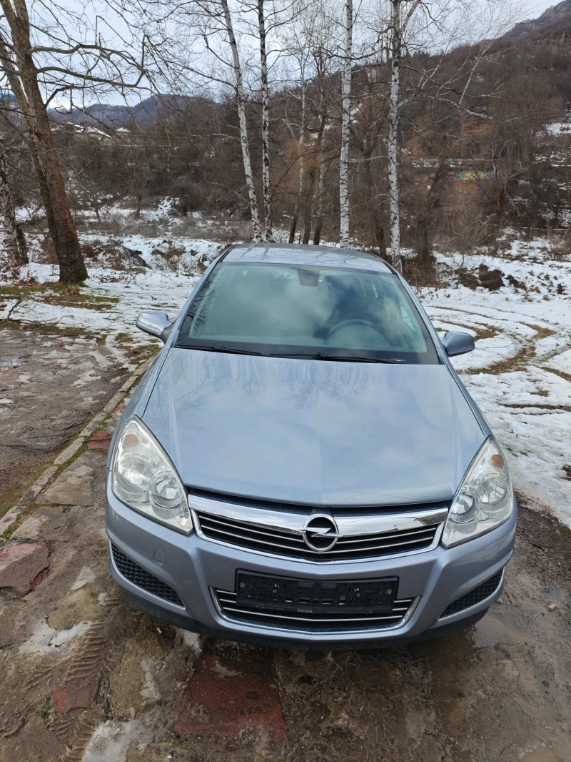 Opel Astra 1.4I НОВ ВНОС, снимка 13 - Автомобили и джипове - 53021345