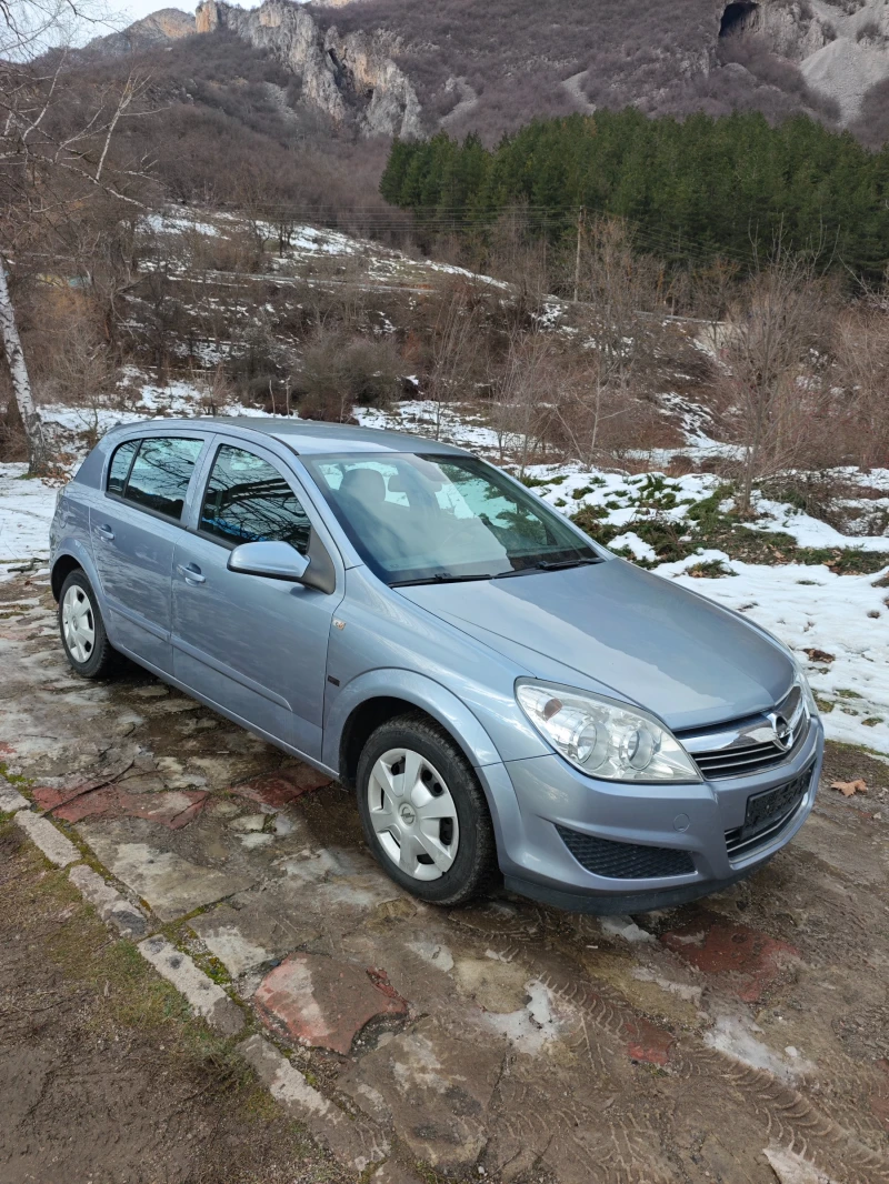 Opel Astra 1.4I НОВ ВНОС, снимка 15 - Автомобили и джипове - 53021345
