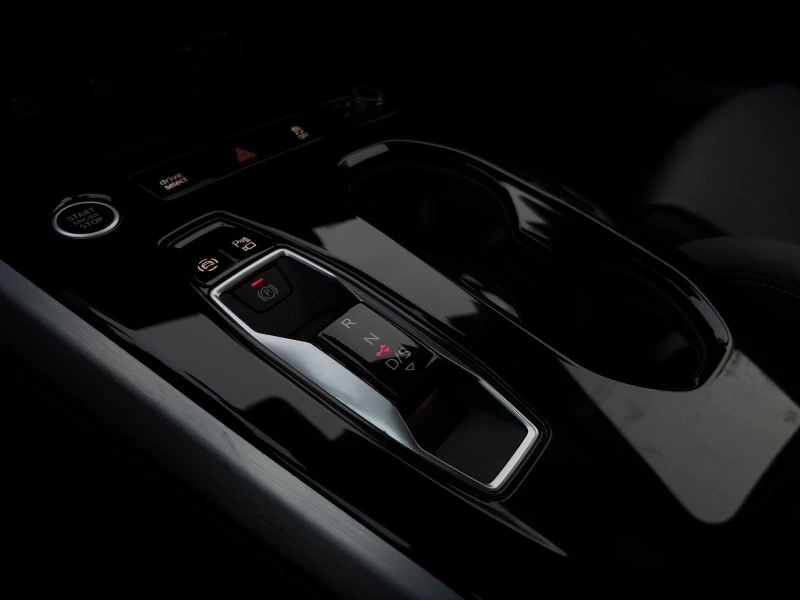 Audi A5 40 TDI/NEW MODEL/AVANT/S-LINE/MATRIX/360/, снимка 9 - Автомобили и джипове - 53455760