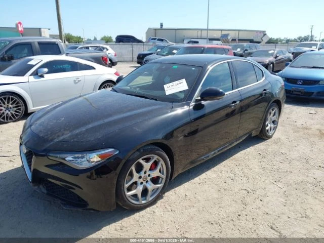 Alfa Romeo Giulia TI RWD CARFAX АВТО ФИНАНСИРАНЕ  - изображение 2
