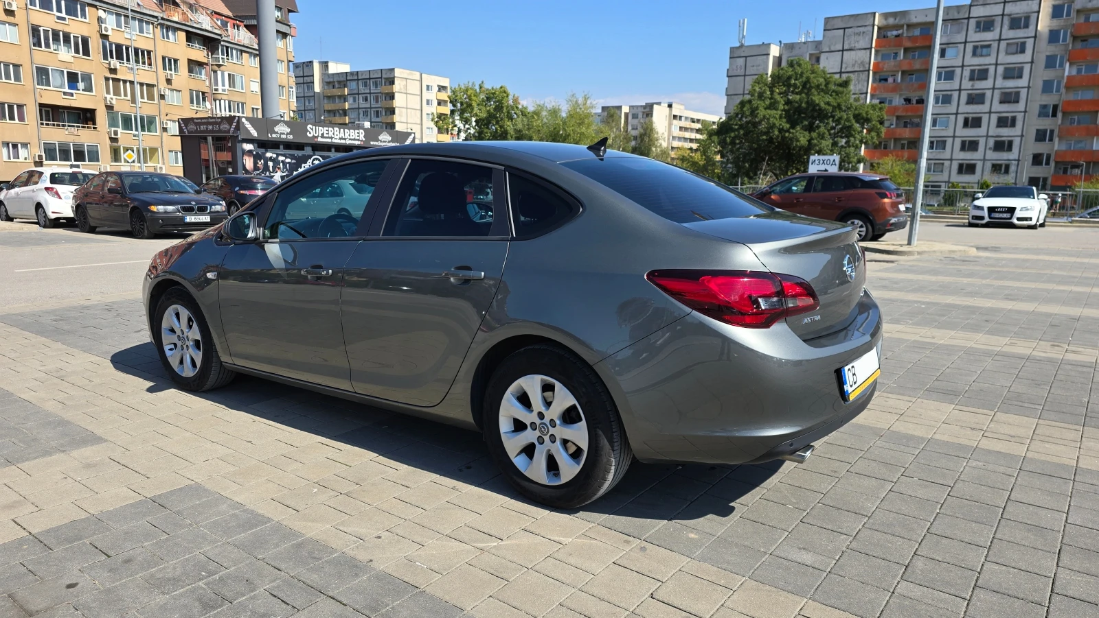 Opel Astra 1.4 Turbo - изображение 4