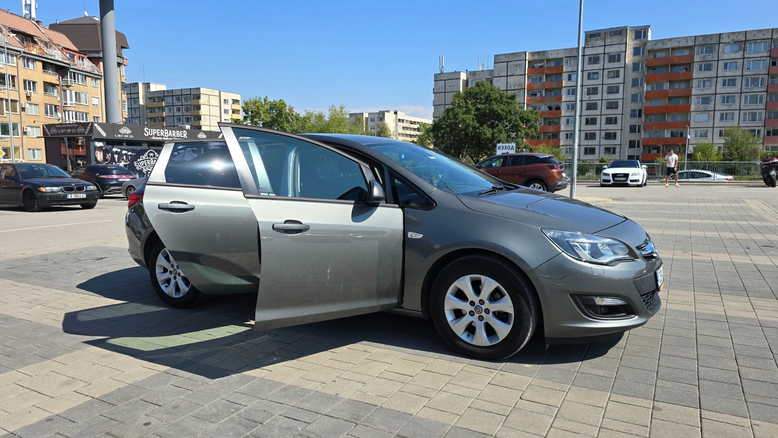 Opel Astra 1.4 Turbo - изображение 7