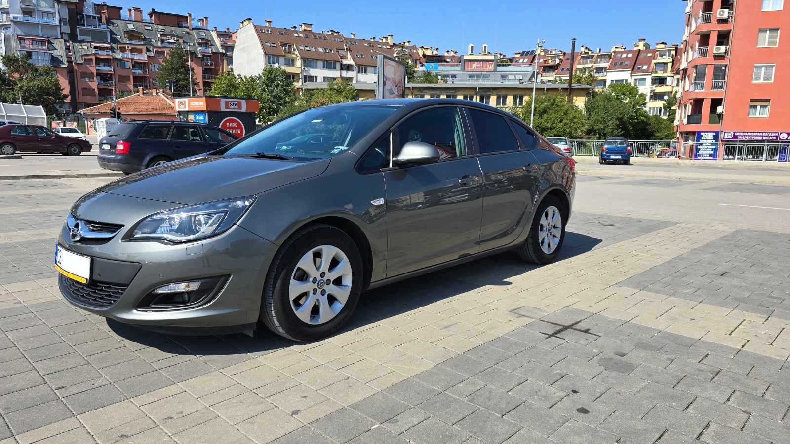 Opel Astra 1.4 Turbo - изображение 3