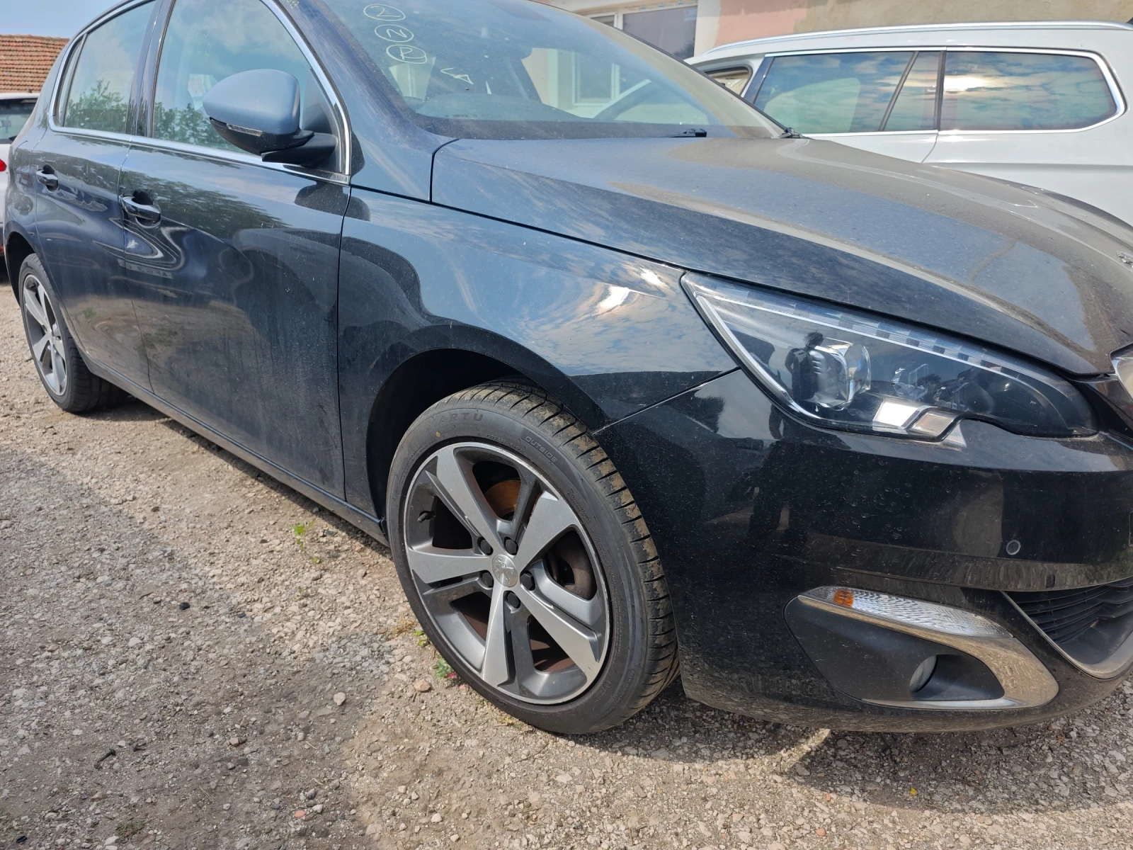 Peugeot 308 1.2i - изображение 3