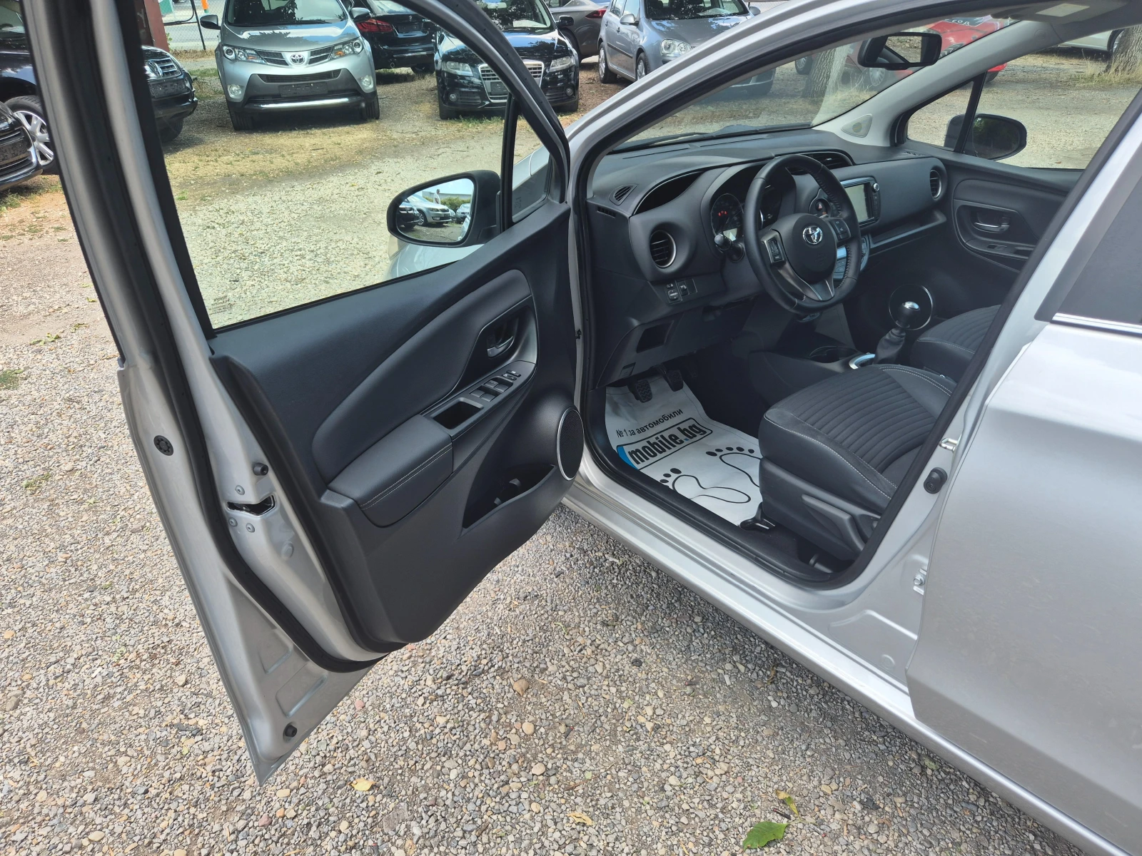 Toyota Yaris 1.4D-4D NAVI КАМЕРА КОЖА КРУИЗ - изображение 8