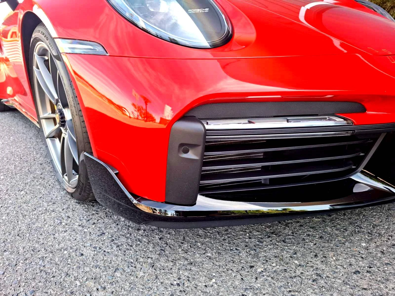 Porsche 911 Turbo S - Пробег само 6350 км!  - изображение 8