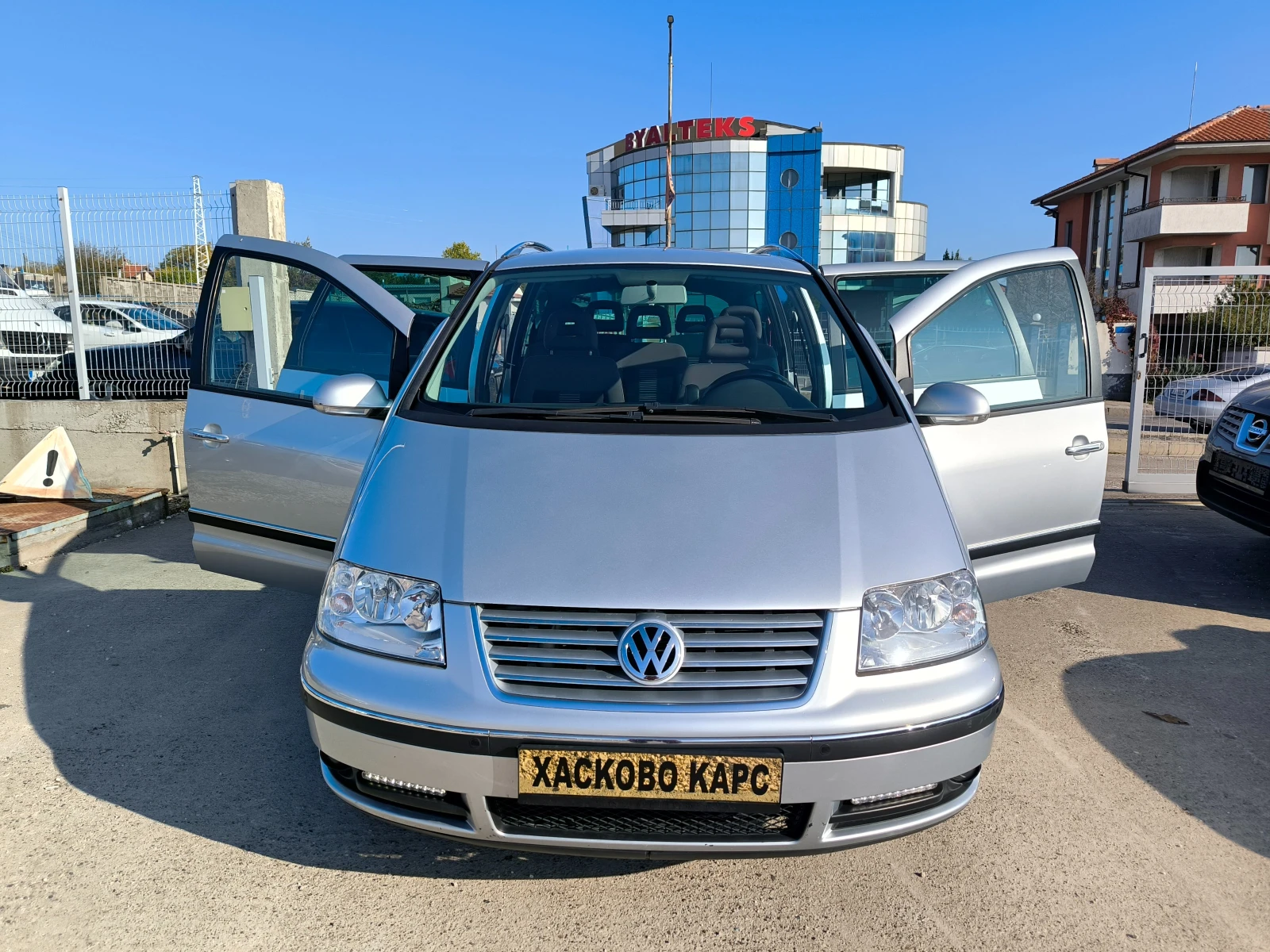 VW Sharan 2, 0i 116kc 7места 6ск. - изображение 2