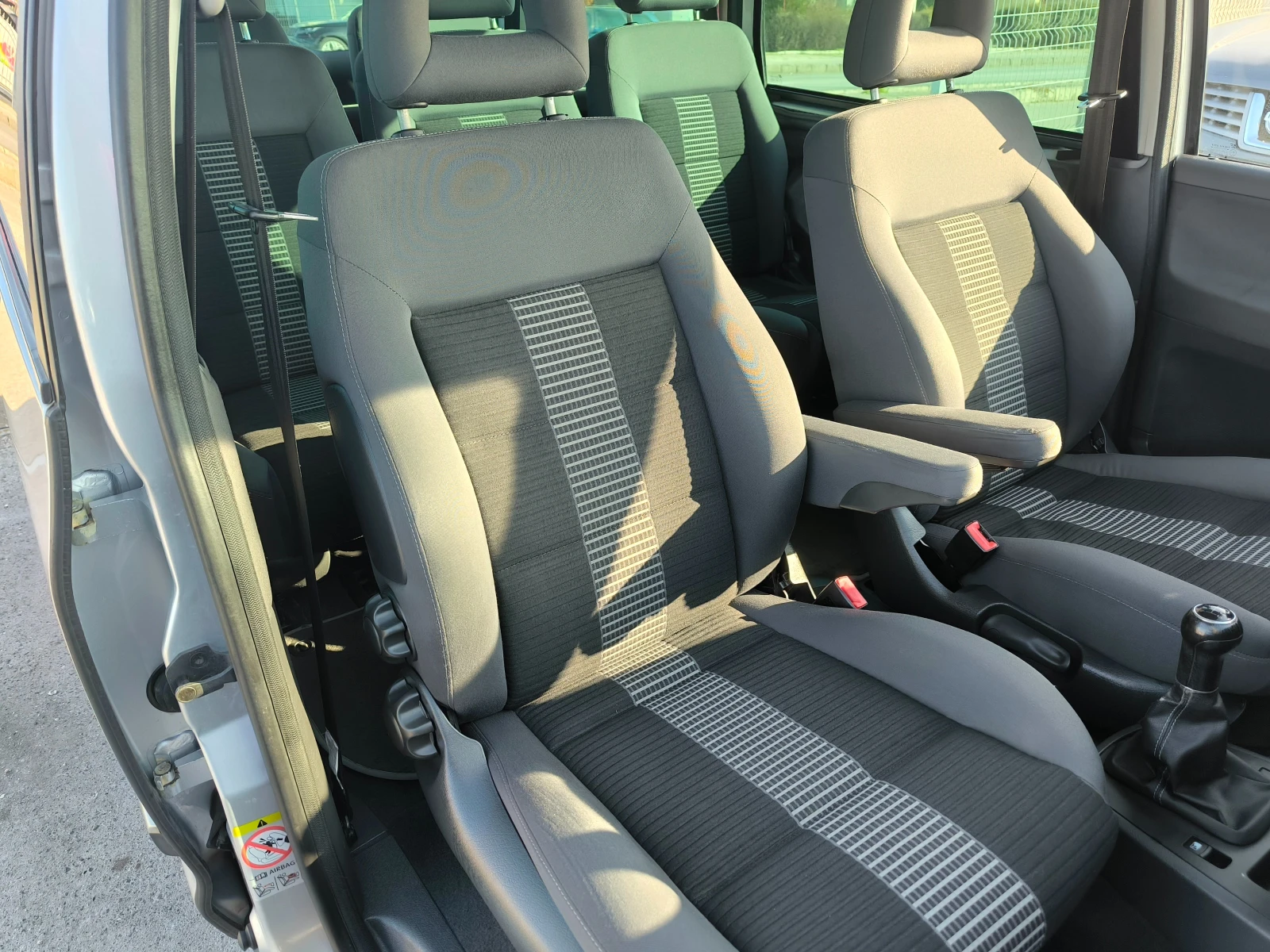 VW Sharan 2, 0i 116kc 7места 6ск. - изображение 10