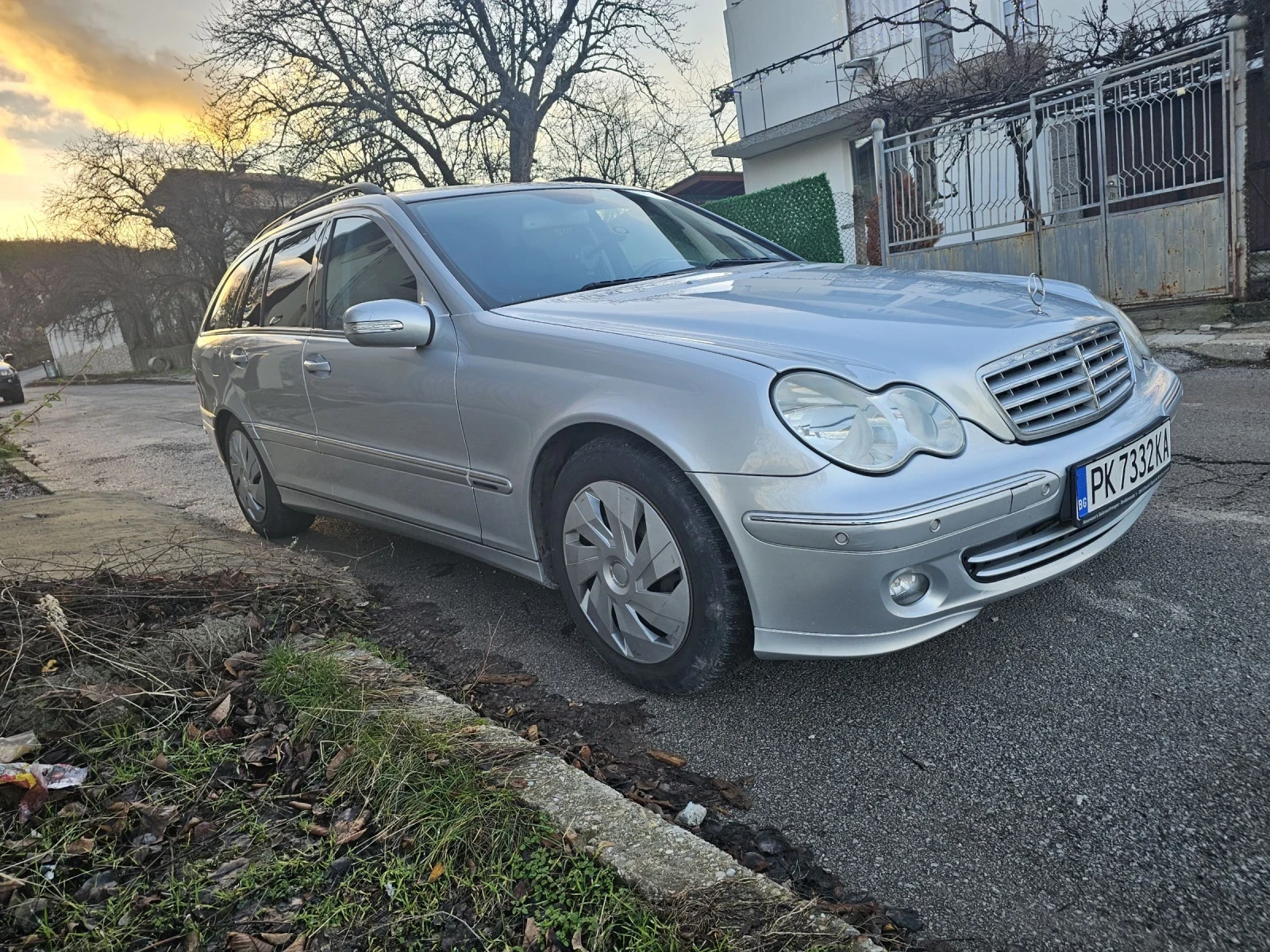 Mercedes-Benz C 200 | Mobile.bg   6