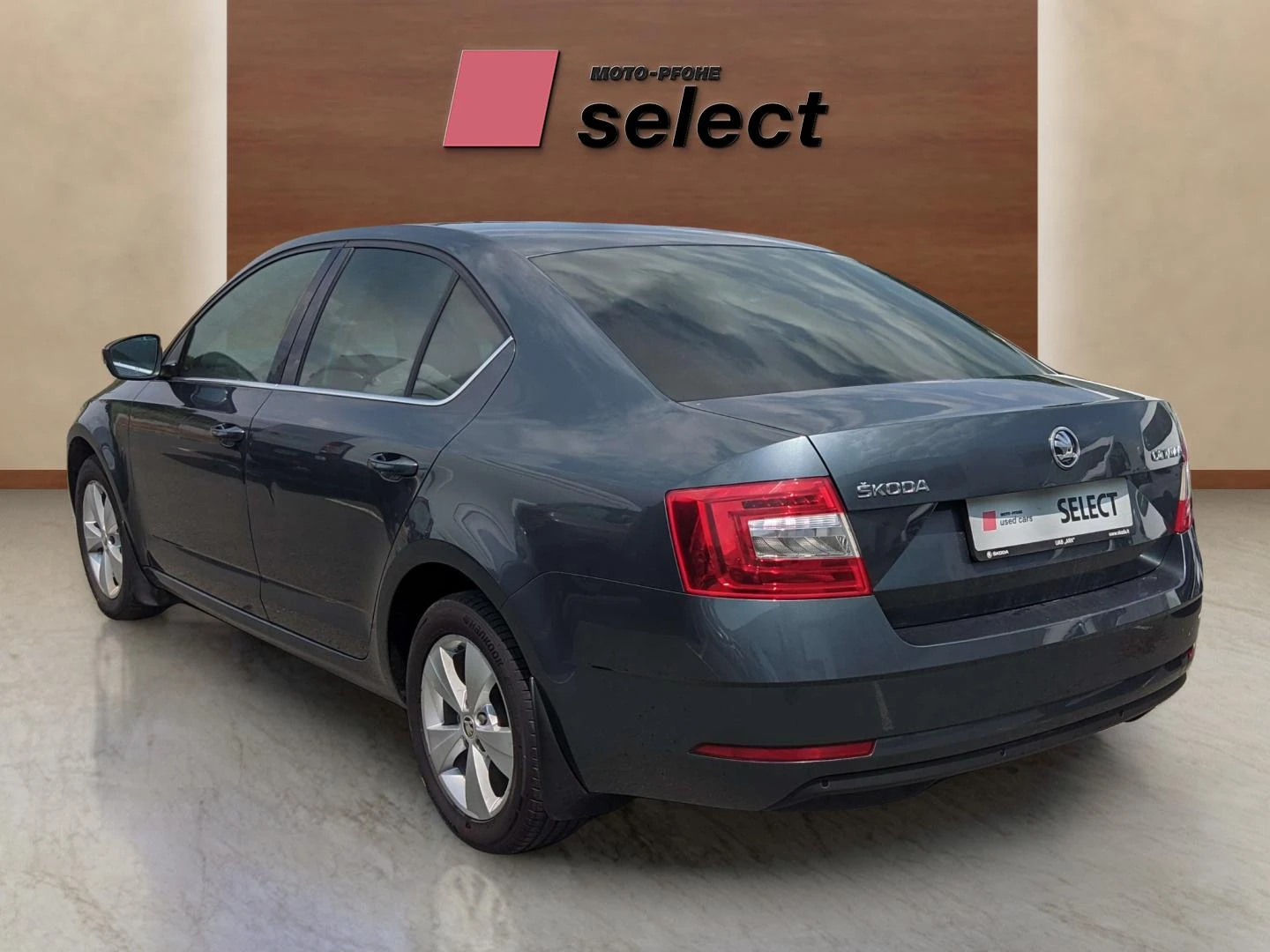 Skoda Octavia 1.6 - изображение 2