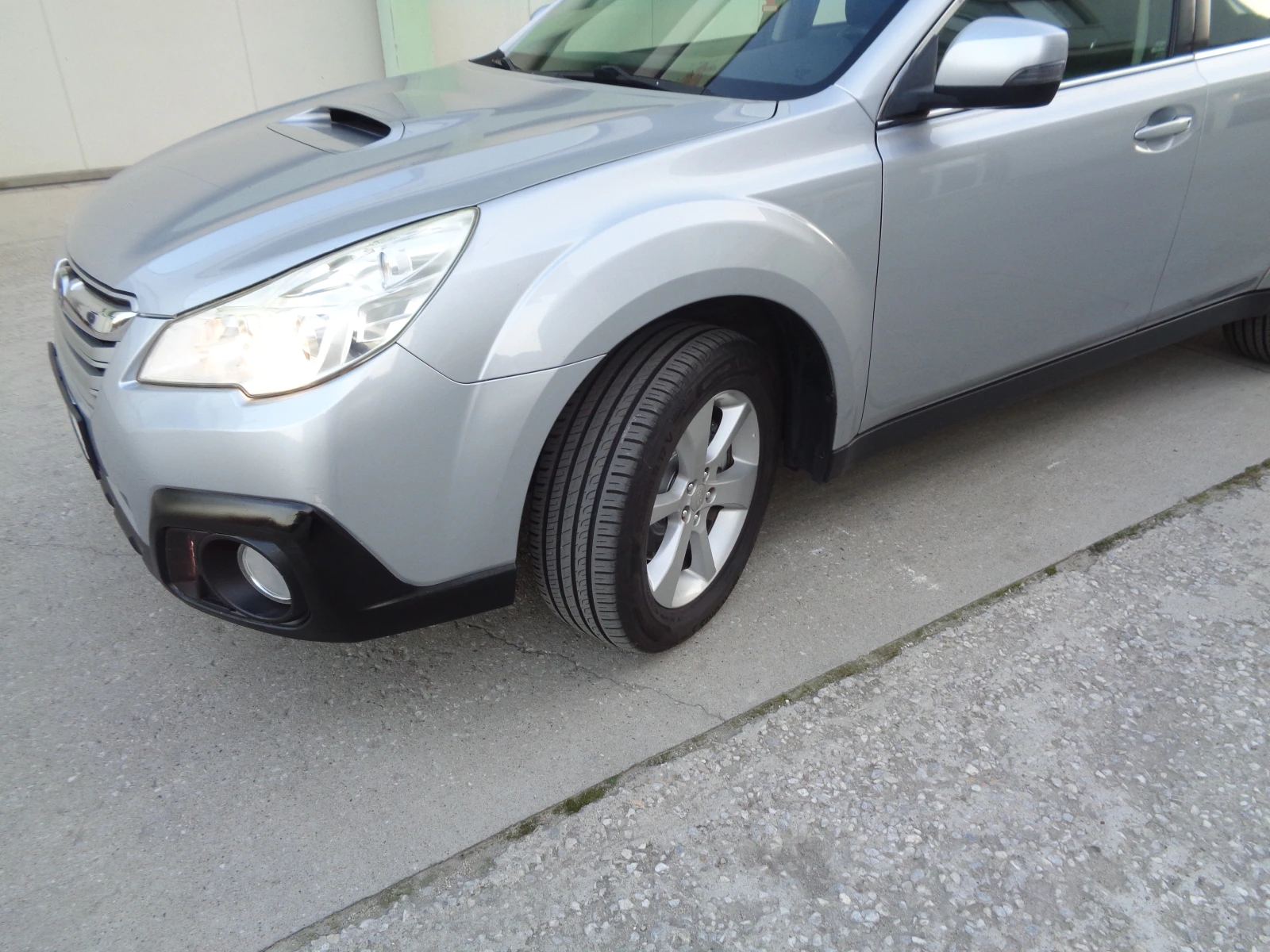 Subaru Outback 2.0D-150-4X4-CH-BARTER-LIZING - изображение 9
