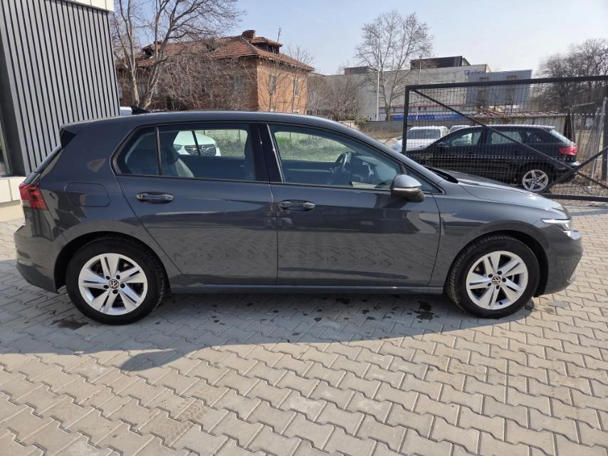 VW Golf 2.0TDI LIFE, снимка 8 - Автомобили и джипове - 53762017