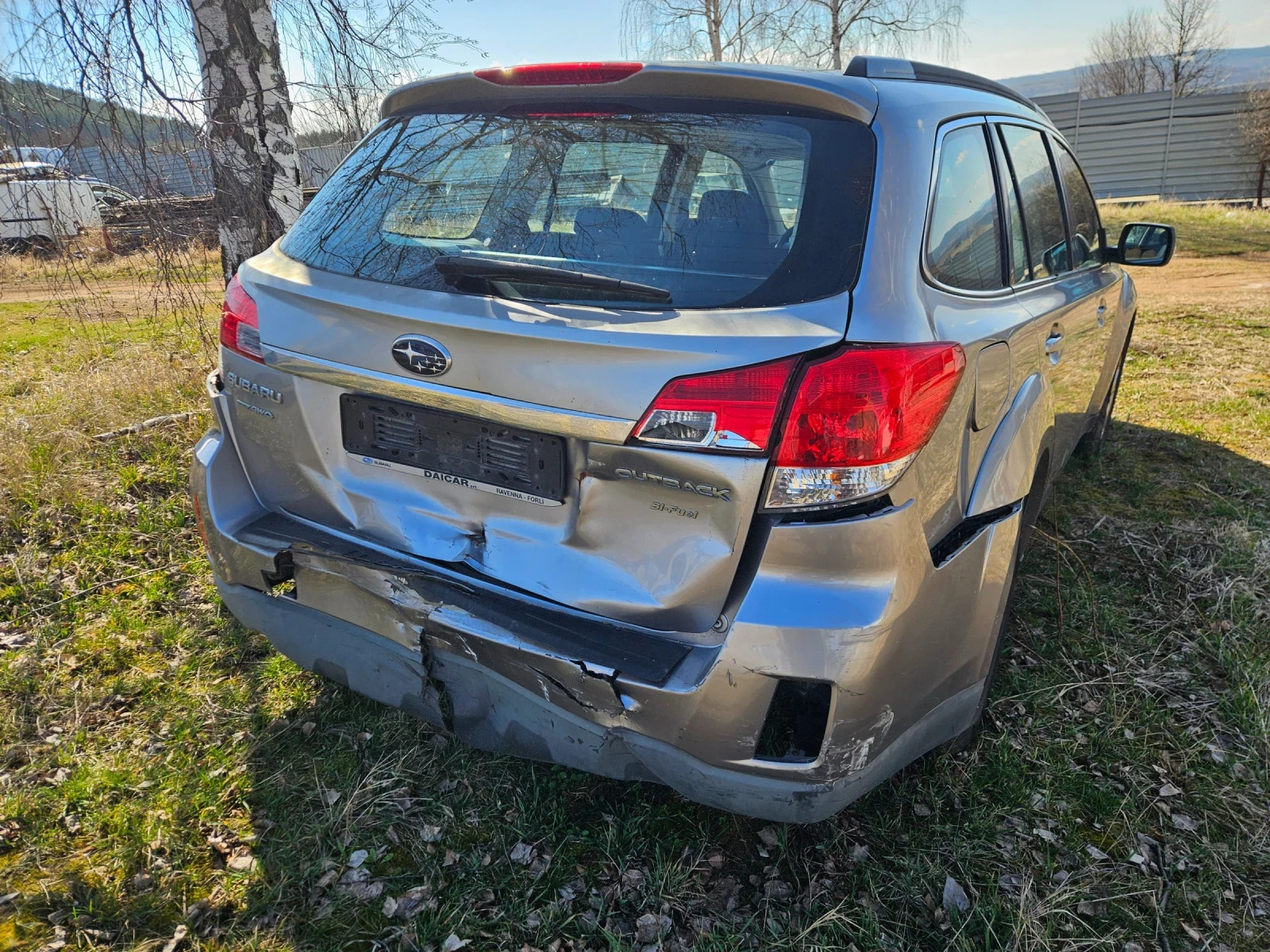 Subaru Legacy 2.5бензин с газ -167кс-2010год- на части!!!, снимка 5 - Автомобили и джипове - 53833524