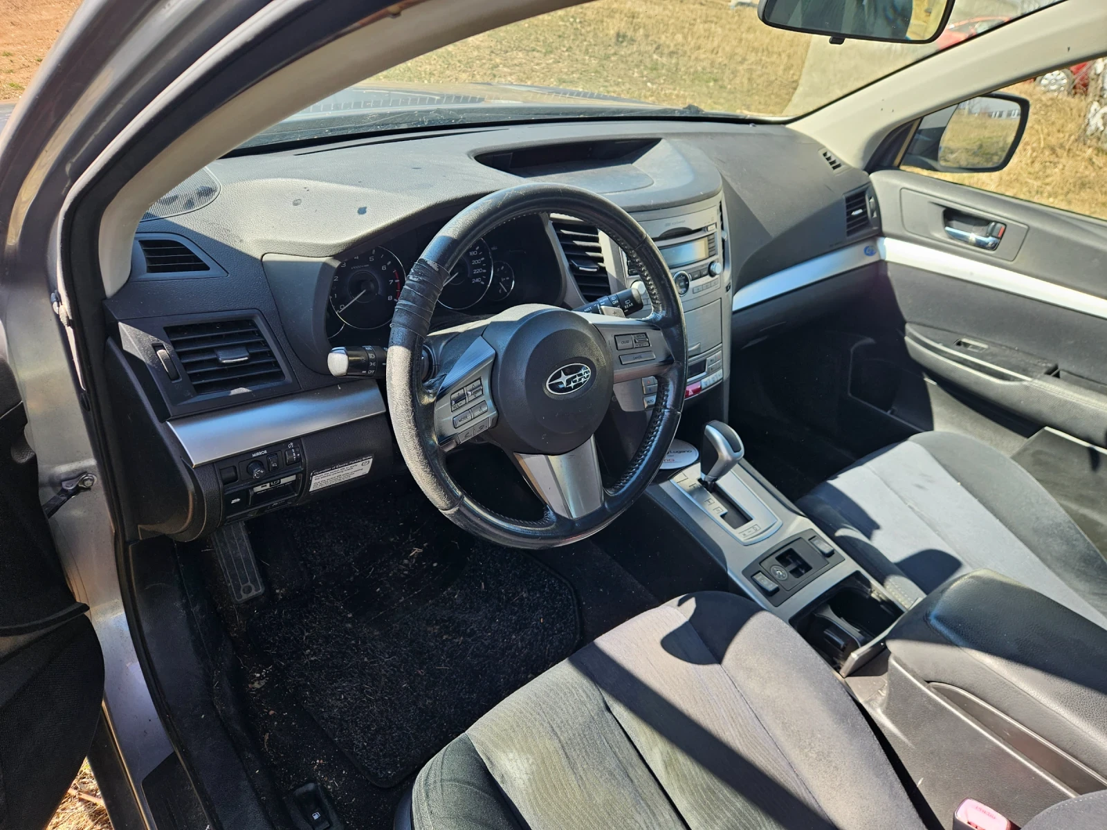 Subaru Legacy 2.5бензин с газ -167кс-2010год- на части!!!, снимка 13 - Автомобили и джипове - 53833524