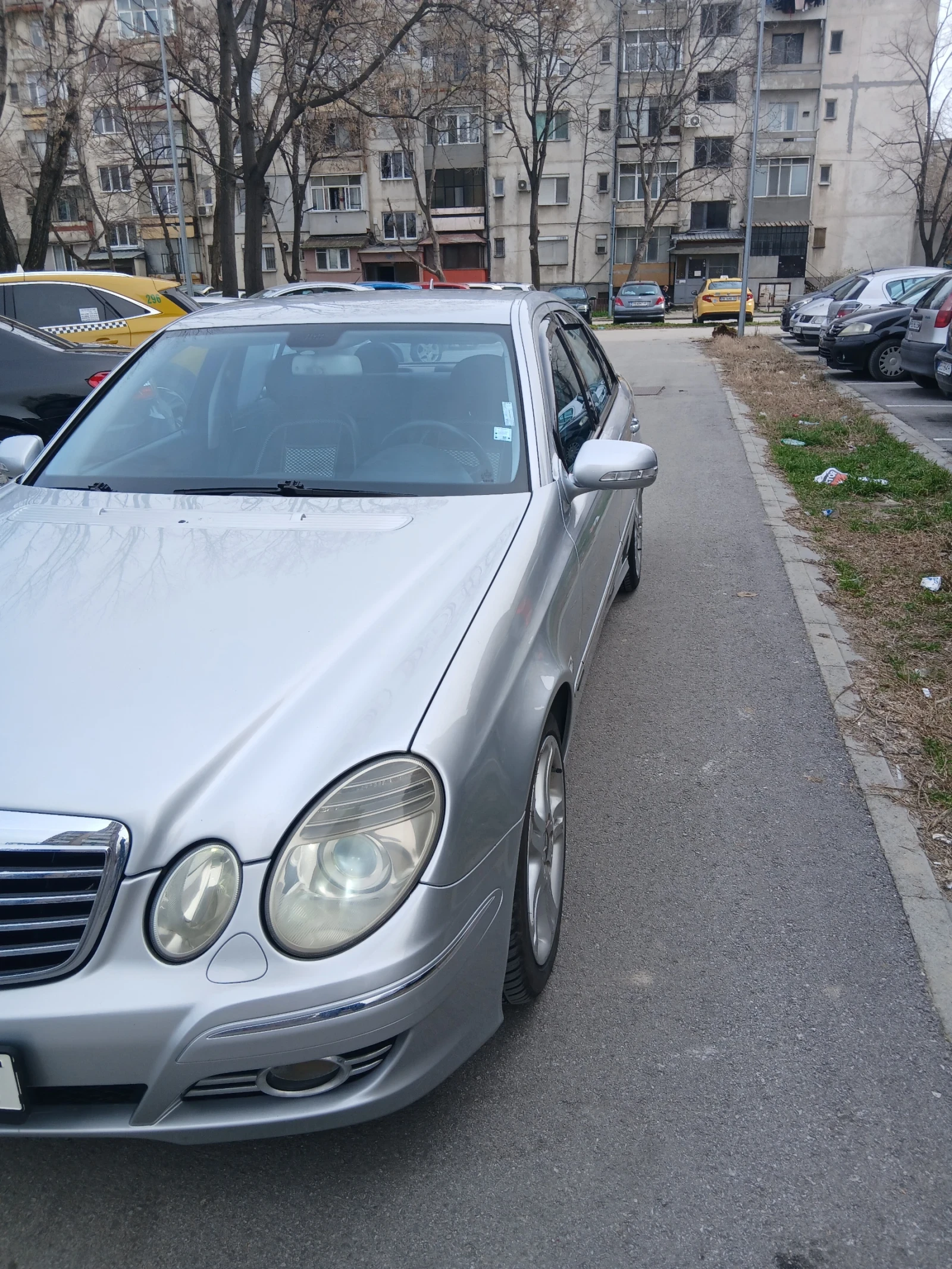 Mercedes-Benz E 320 Седан, снимка 6 - Автомобили и джипове - 53850267