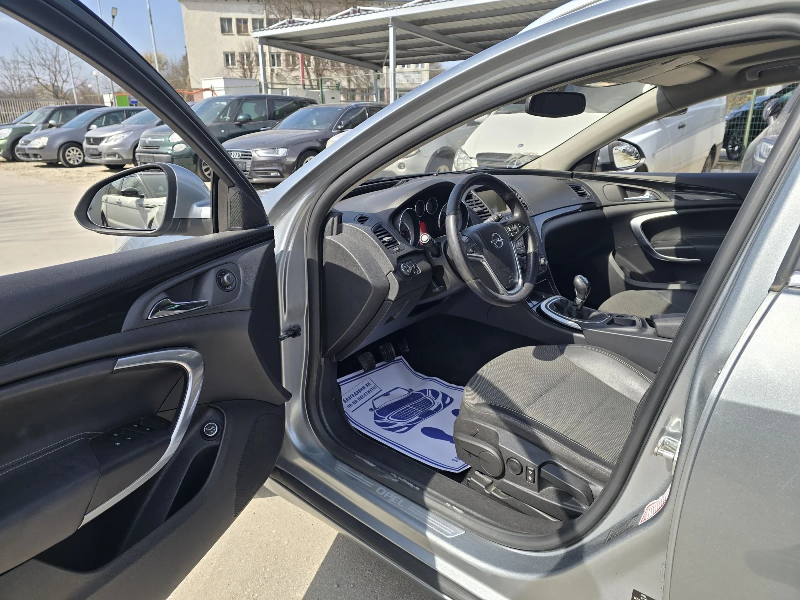 Opel Insignia 2.0cdti 160к.с , снимка 11 - Автомобили и джипове - 53872713