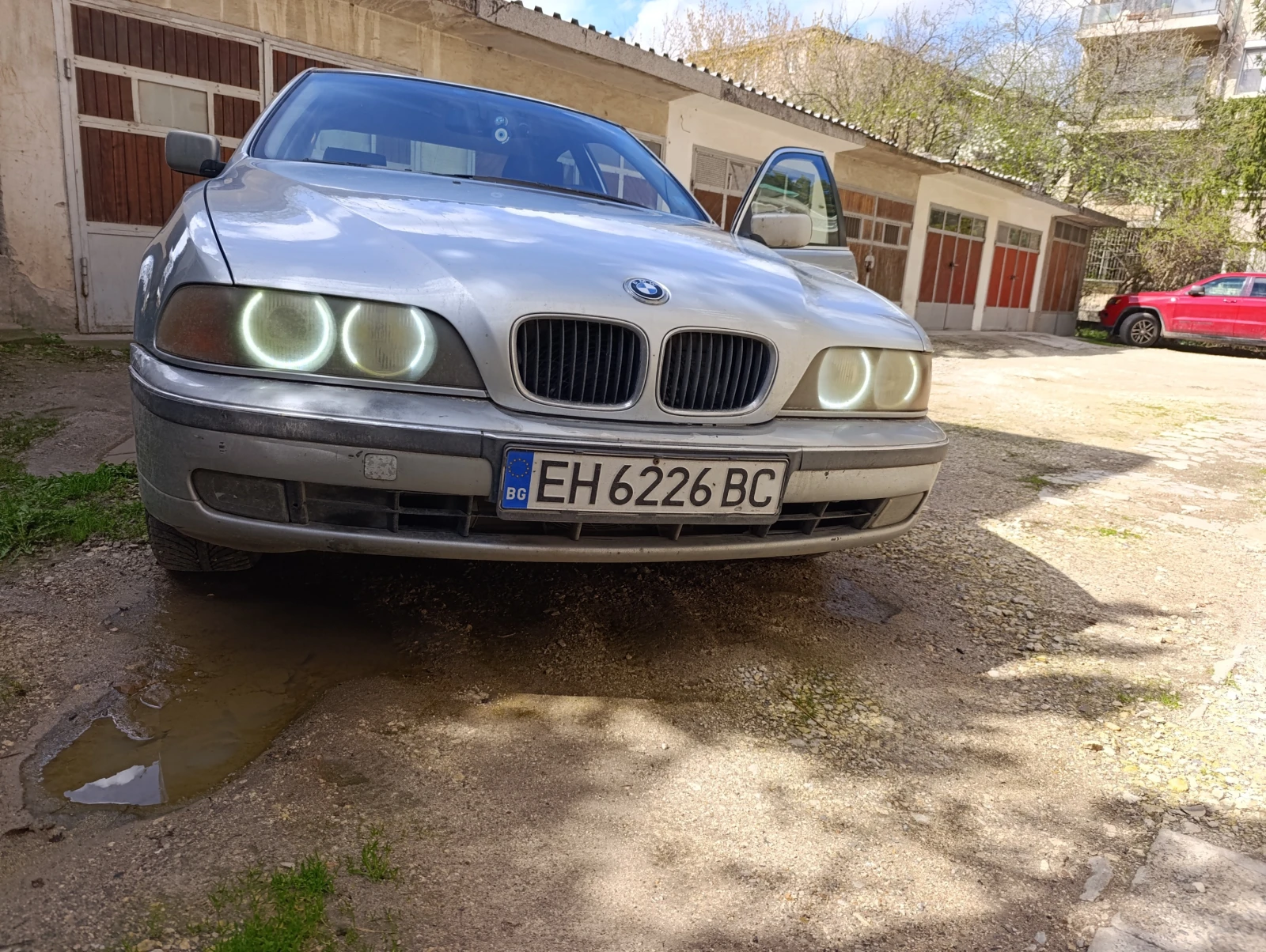 BMW 528, снимка 8 - Автомобили и джипове - 54017728
