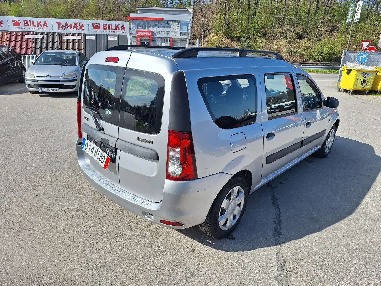 Dacia Logan 1.6i, снимка 7 - Автомобили и джипове - 54224613
