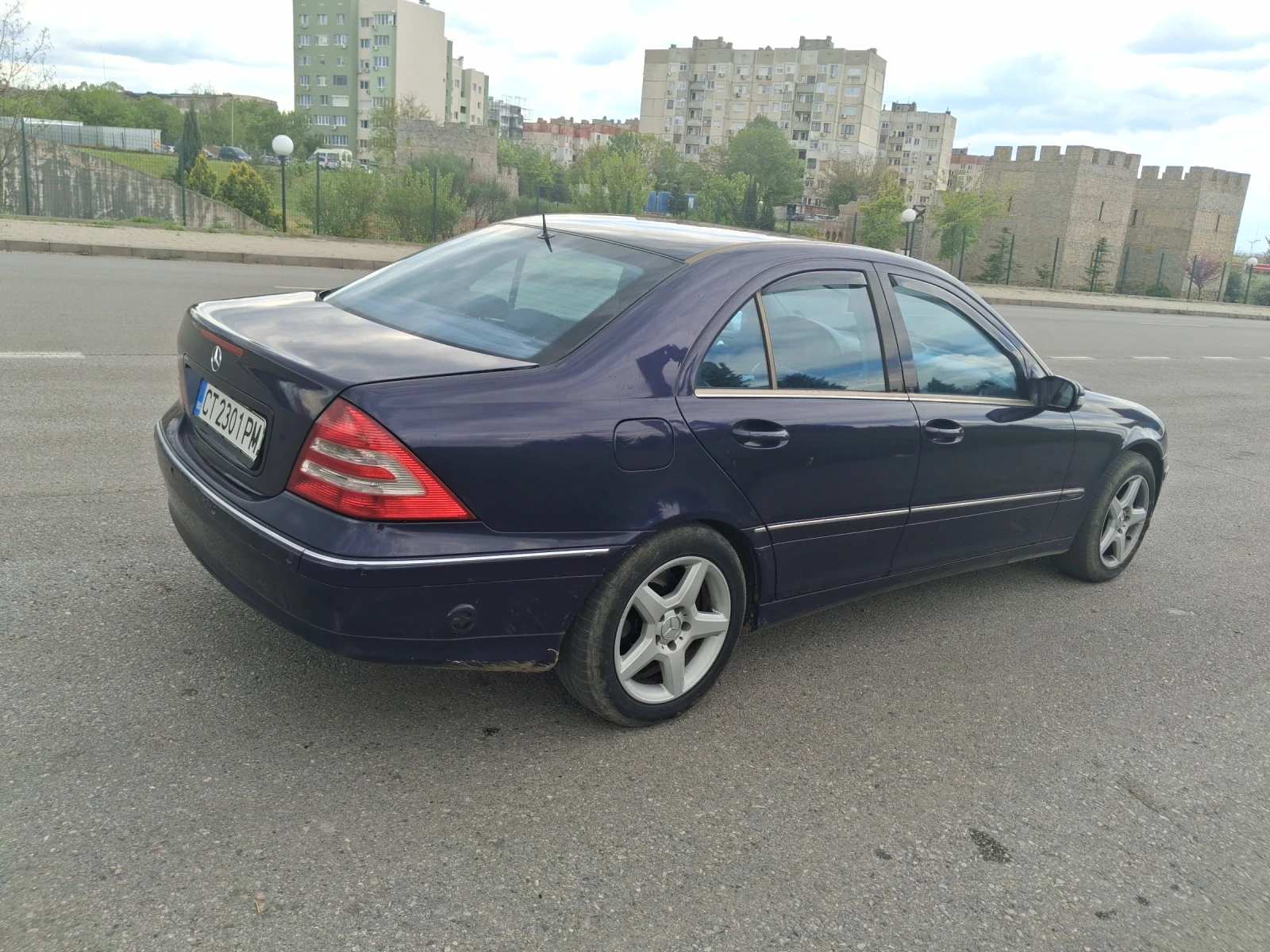 Mercedes-Benz C 320, снимка 2 - Автомобили и джипове - 54378253