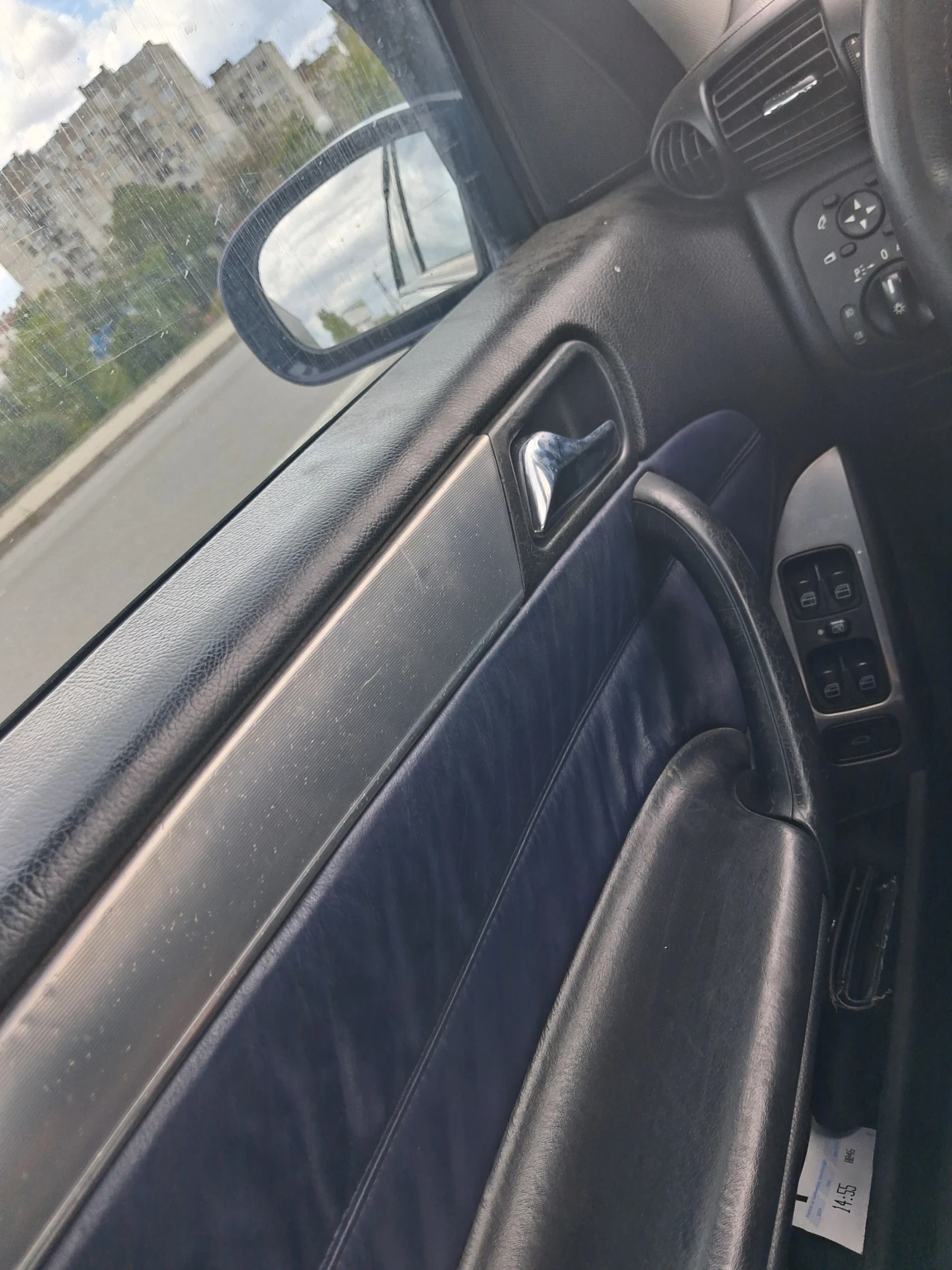 Mercedes-Benz C 320, снимка 7 - Автомобили и джипове - 54378253