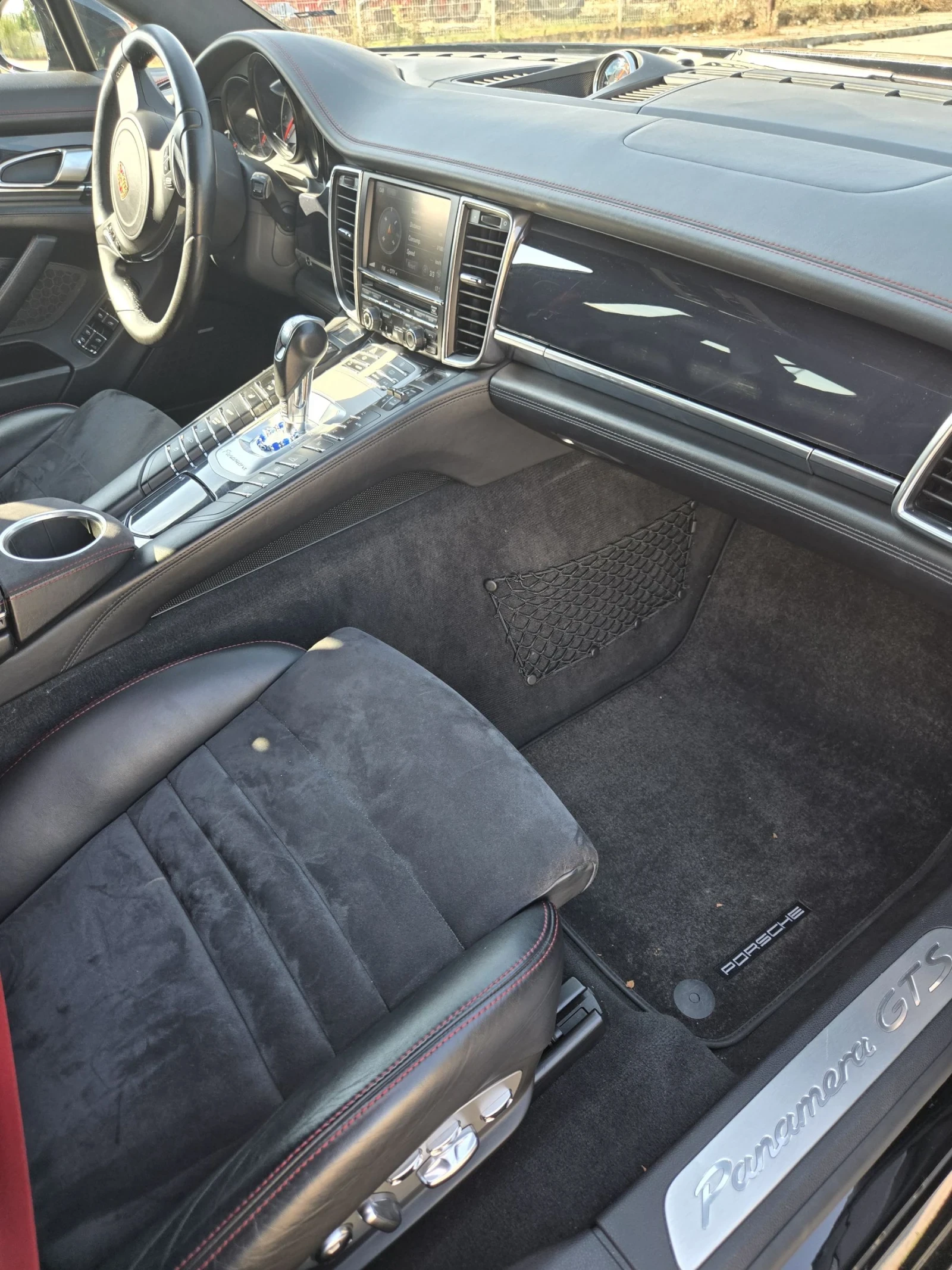 Porsche Panamera GTS, снимка 15 - Автомобили и джипове - 54825795